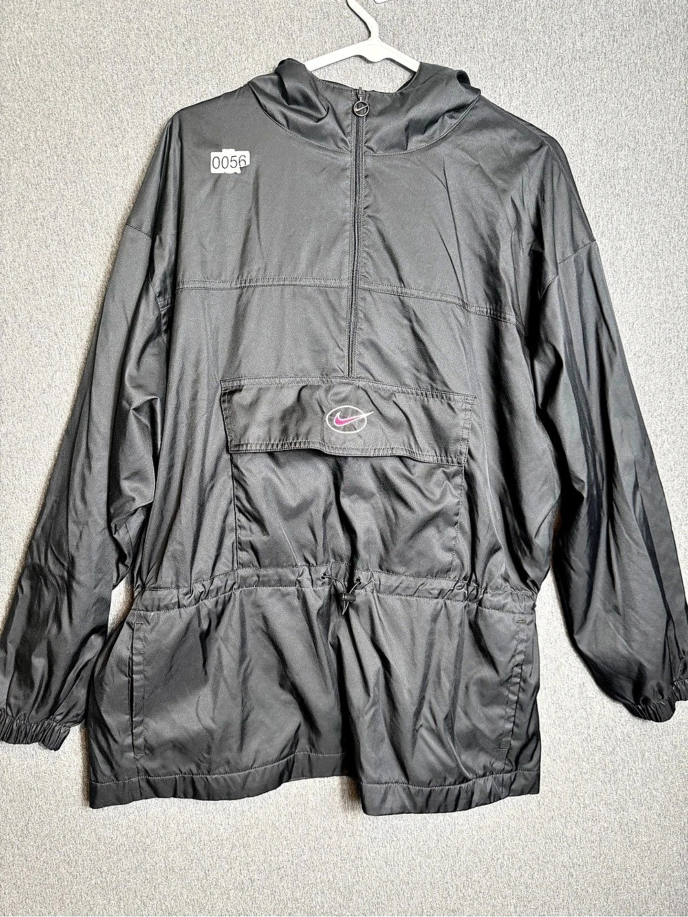 Nike Windbreaker Jacket in Black Medium Like New